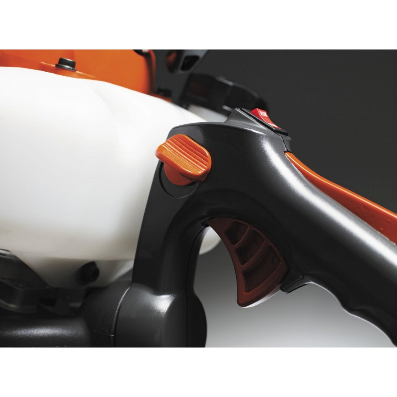 Cortasetos 122HD60 21,7 cc